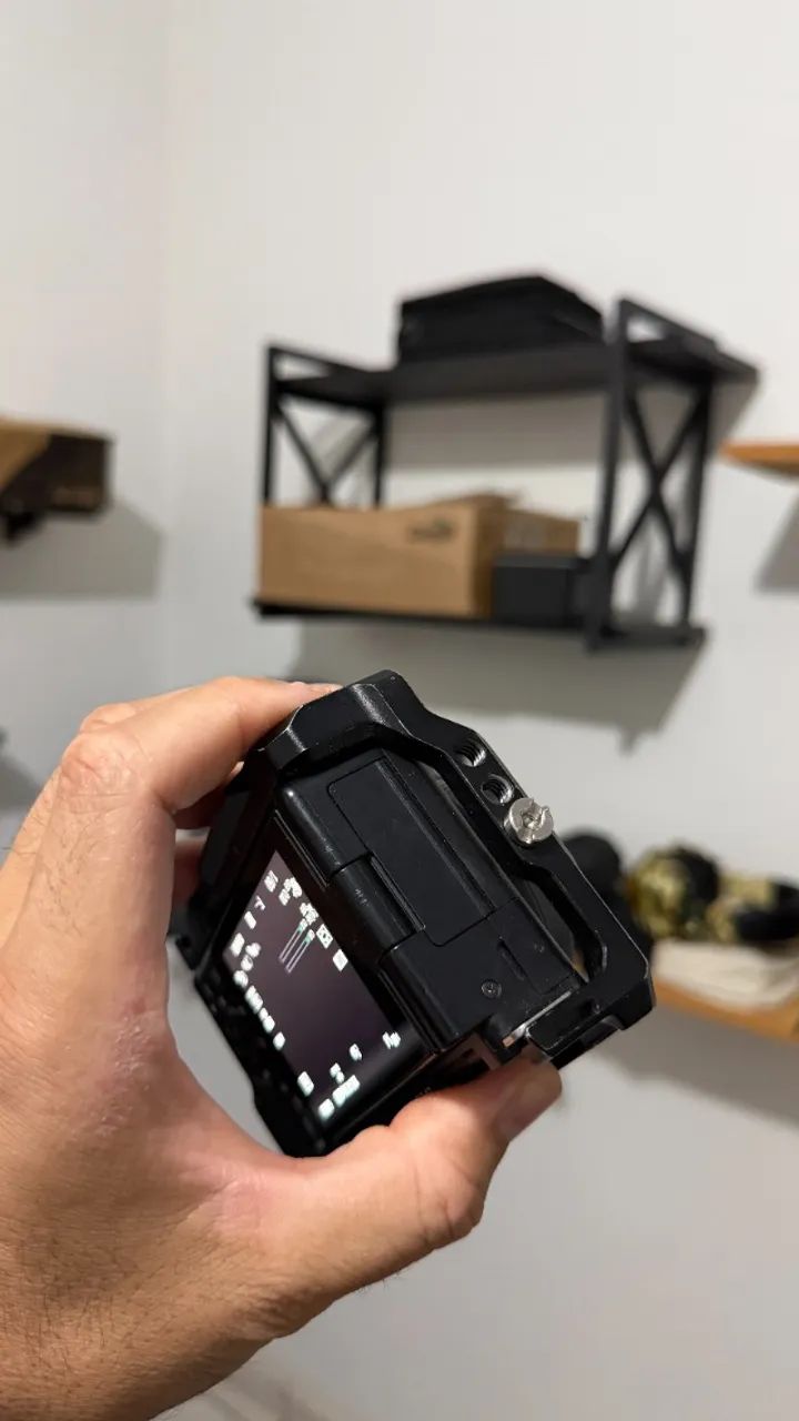 Câmera Sony Zv-e10 Mirrorless Com Cage De Proteção (Usado) - Foto 4