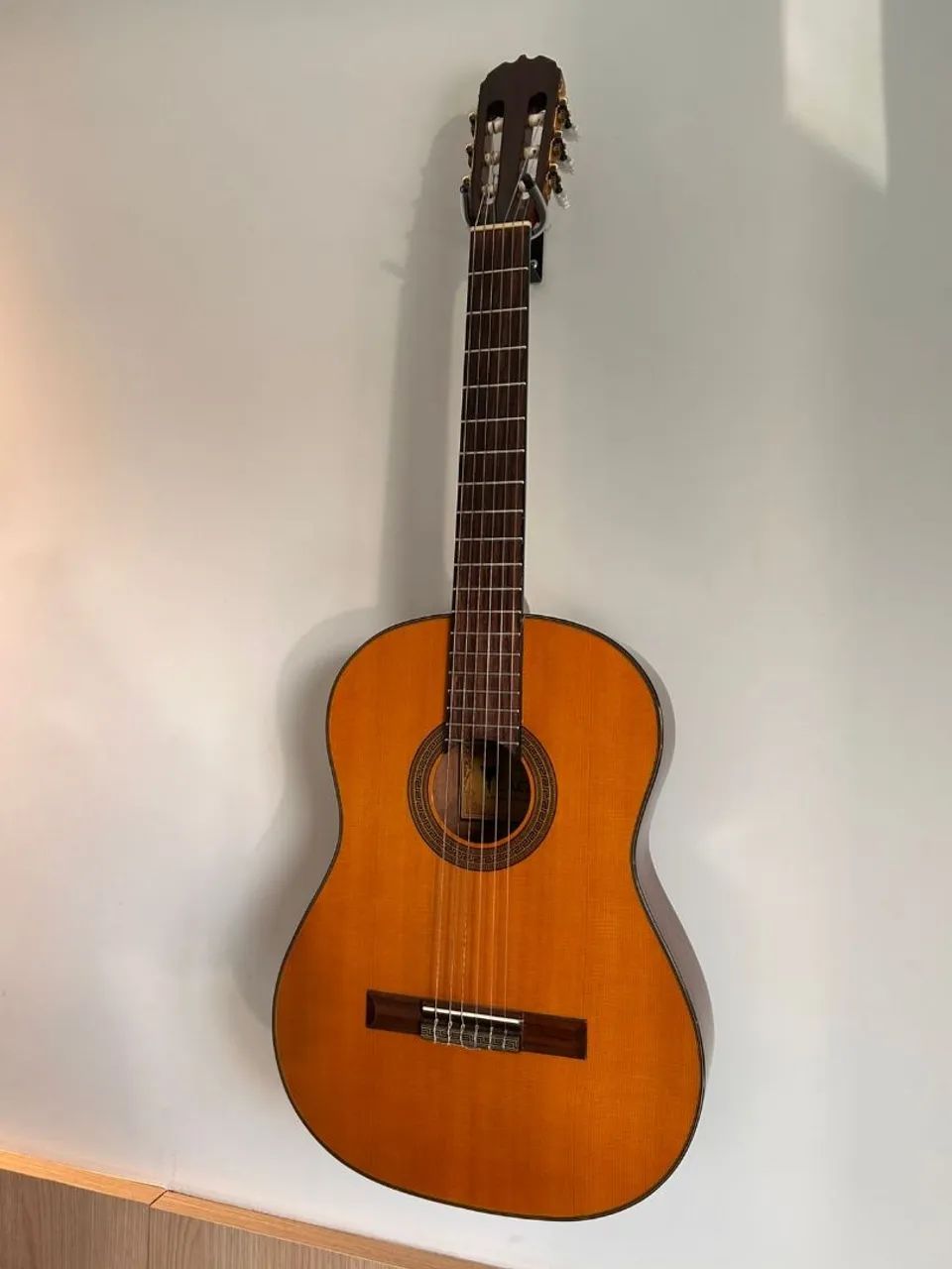 Violão Eagle DH-69NT com captação fishman