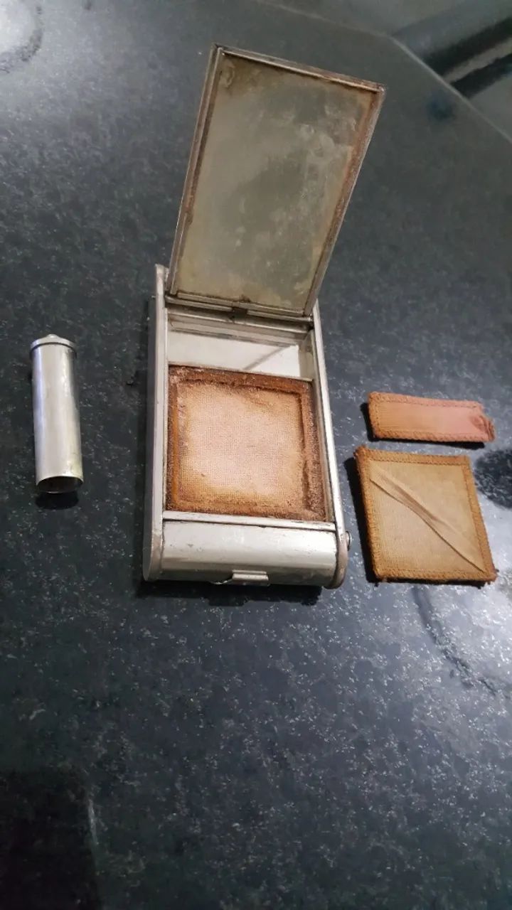 Porta cigarros em metal antigo  - Foto 3