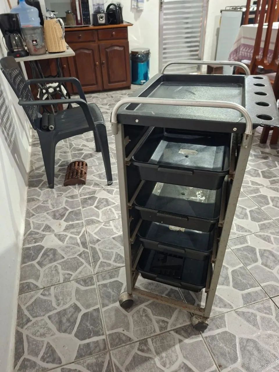 Carro auxiliar cabeleireiro - Foto 5