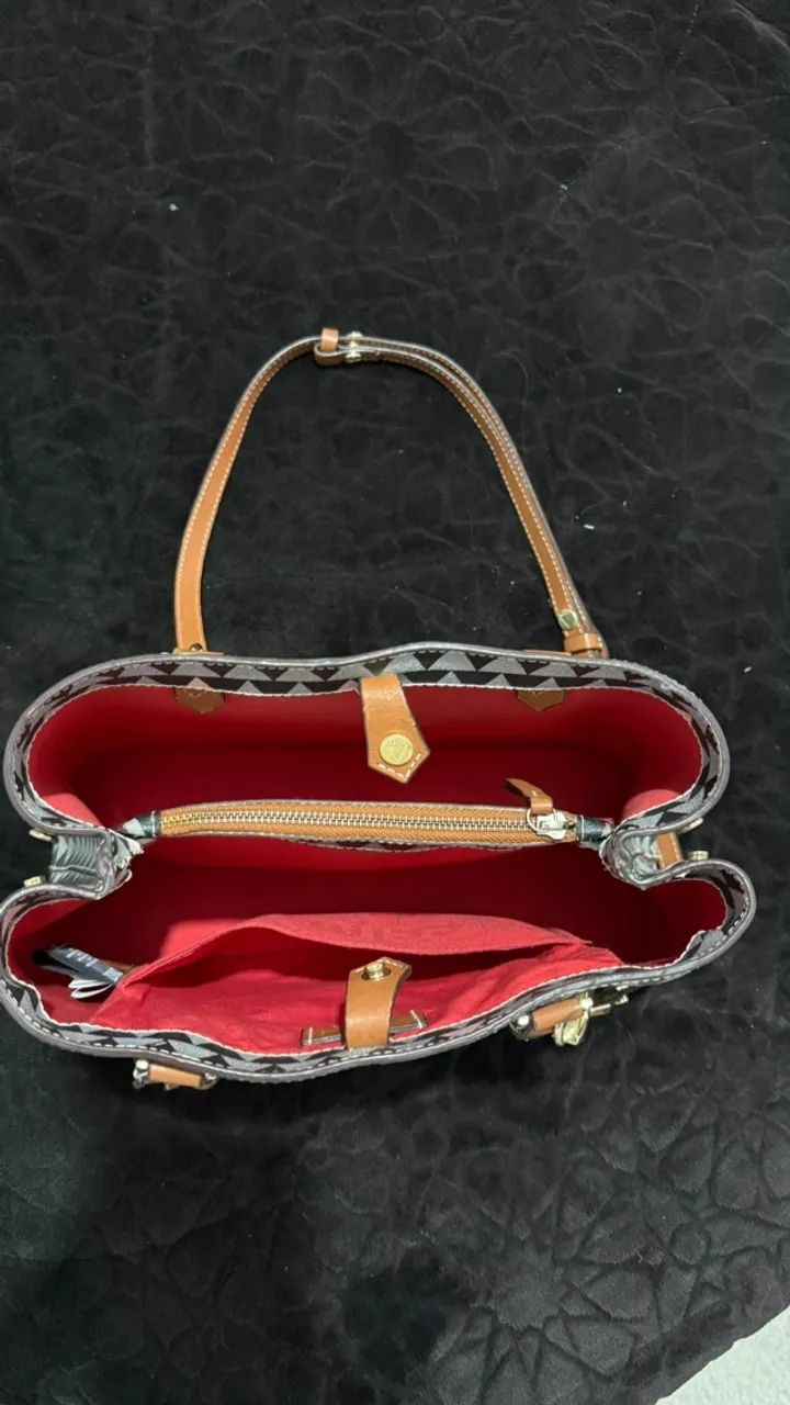 VENDO BOLSA SCHUTZ ORIGINAL - Foto 5