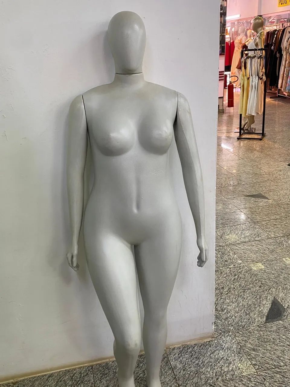 Manequin Plusize 100.00  - Foto 4