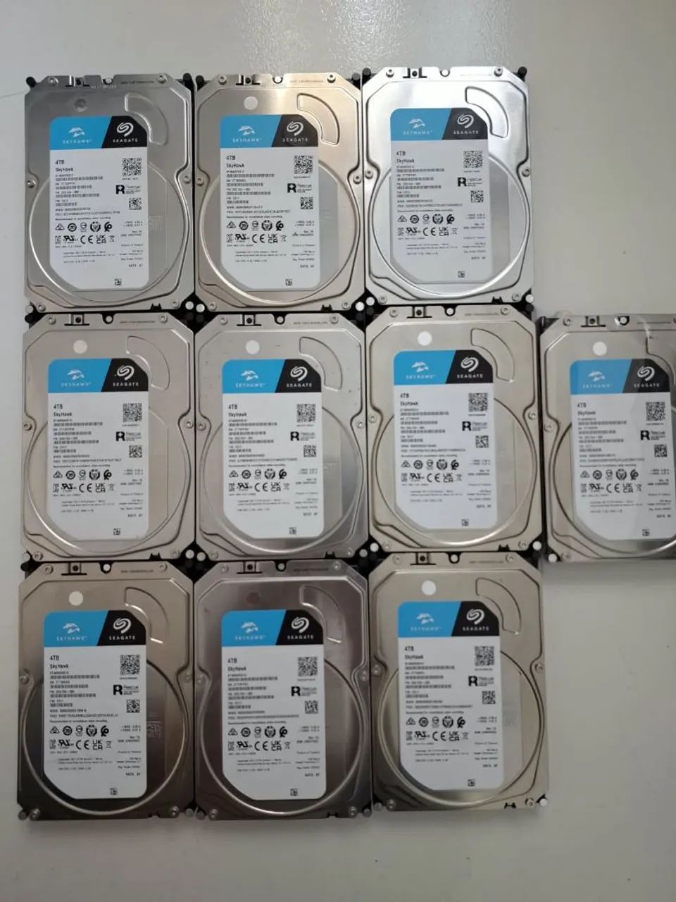 10 hds 4tb seagate skyhawk cftv dvr nvr cpu  - Foto 2