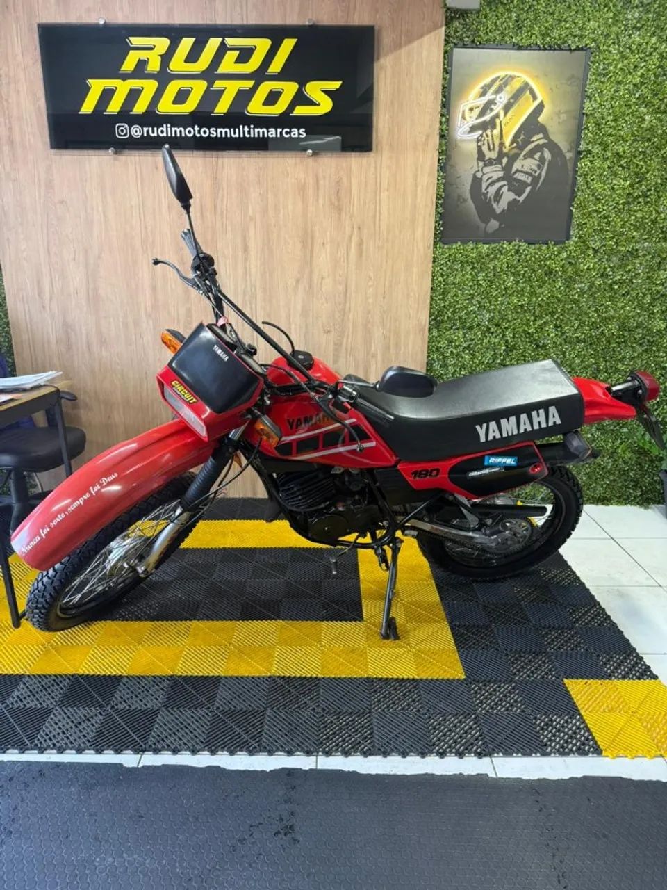 YAMAHA DT 180  - Foto 2