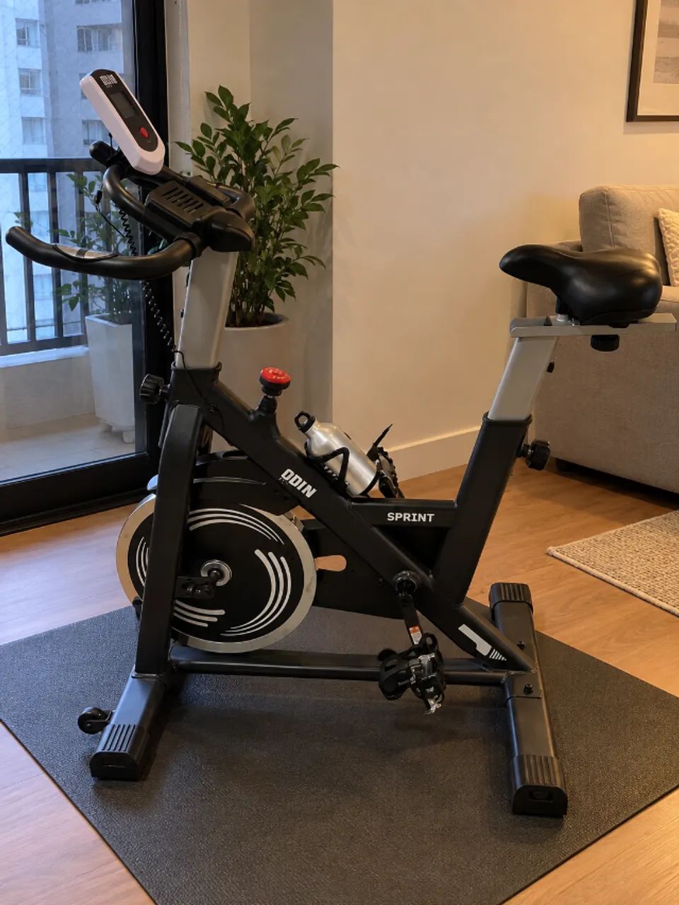 NOVA - Bicicleta Ergonométrica Sprint Odin Fit 