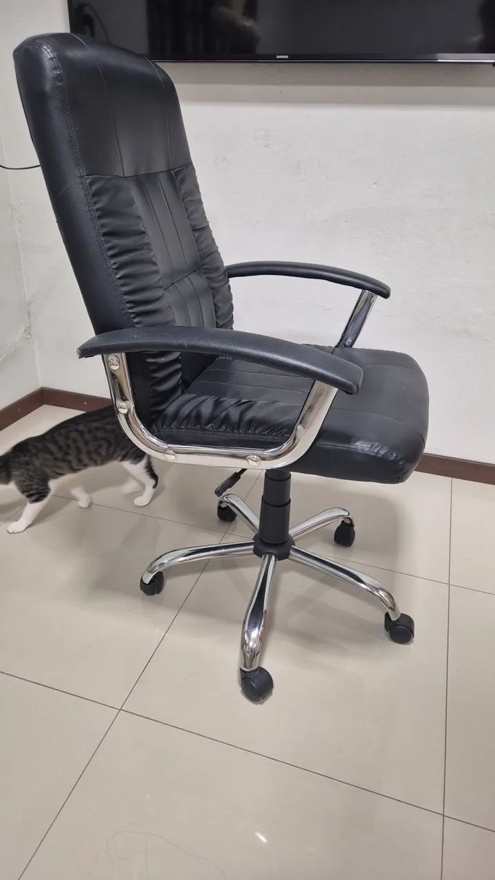 Cadeira com rodinhas - Foto 2