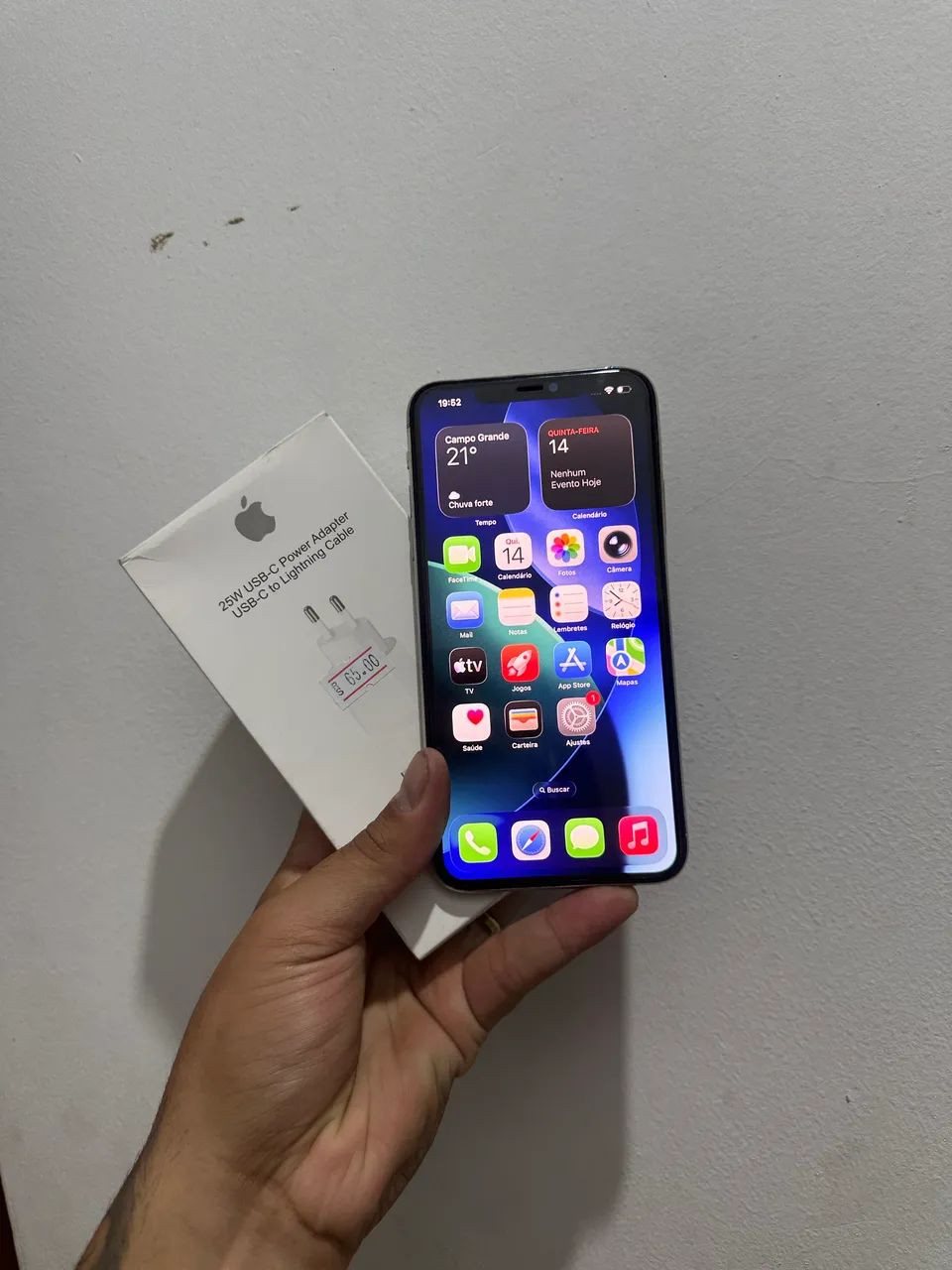 iPhone 11 Pro Max 64gb 76% zero todo ok - Celulares e Smartphones
