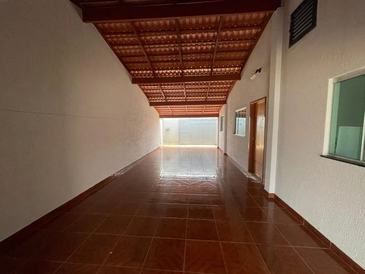 CASA SÂO CARLOS COM ÁREA DO TERENO 360 M2 ÁREA DE COSTR. 220  - Anápolis - GO - Foto 3
