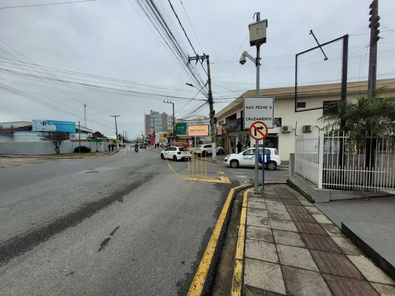 SALA COMERCIAL PARA ALUGAR NO CENTRO DE TIJUCAS - SC - Foto 3
