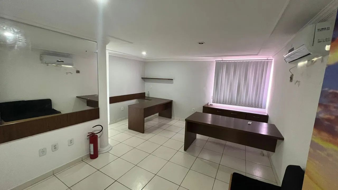 Sala comercial no Farol - mobiliada
