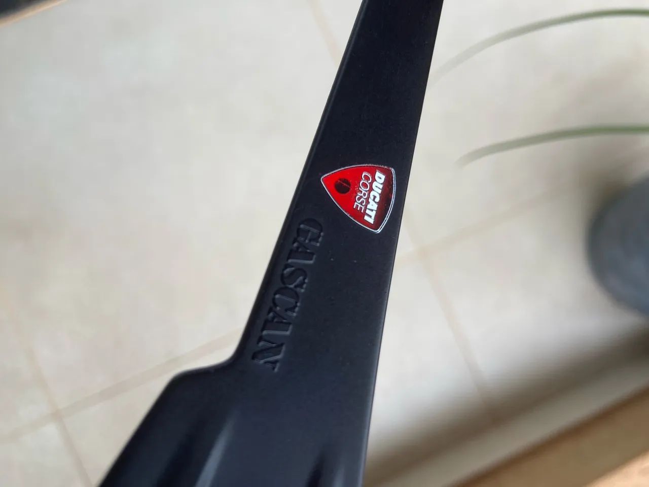 Oakley Gascan edição Ducati  - Foto 5
