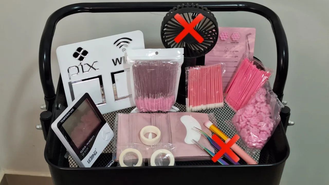 Carrinho com itens para fazer cílios - Foto 2