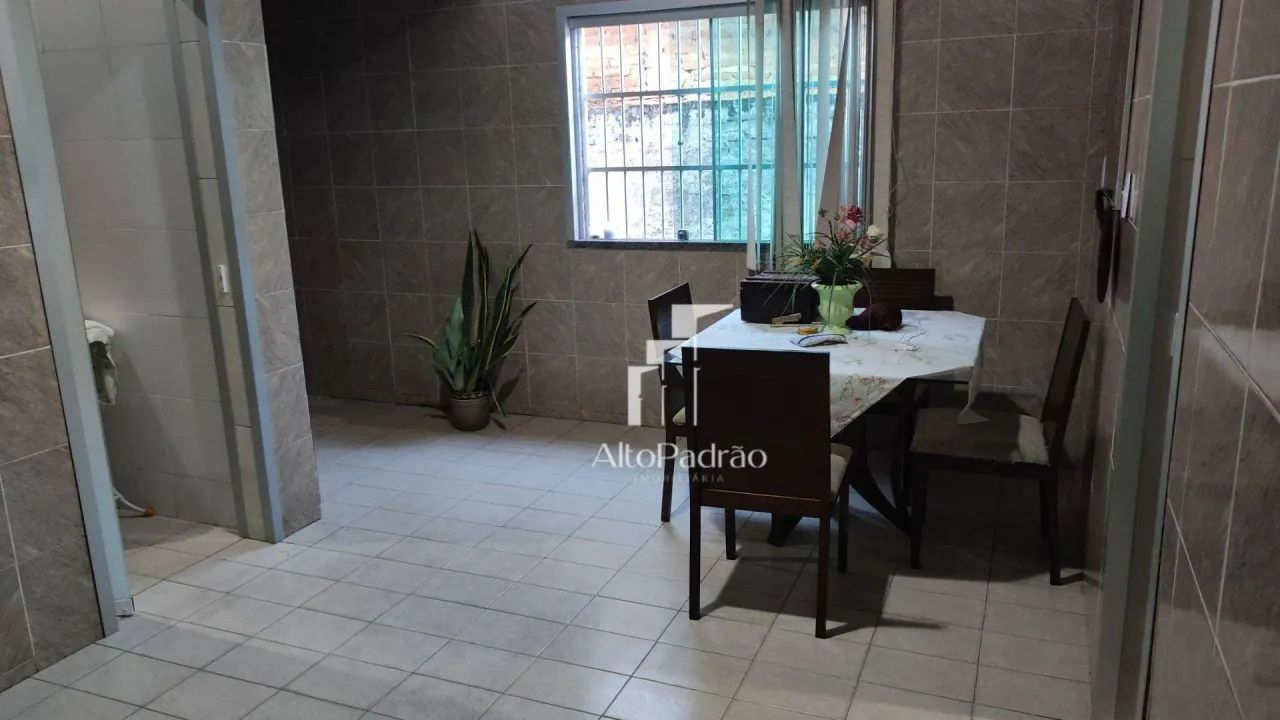 Casa com 3 dormitórios à venda - Foto 4