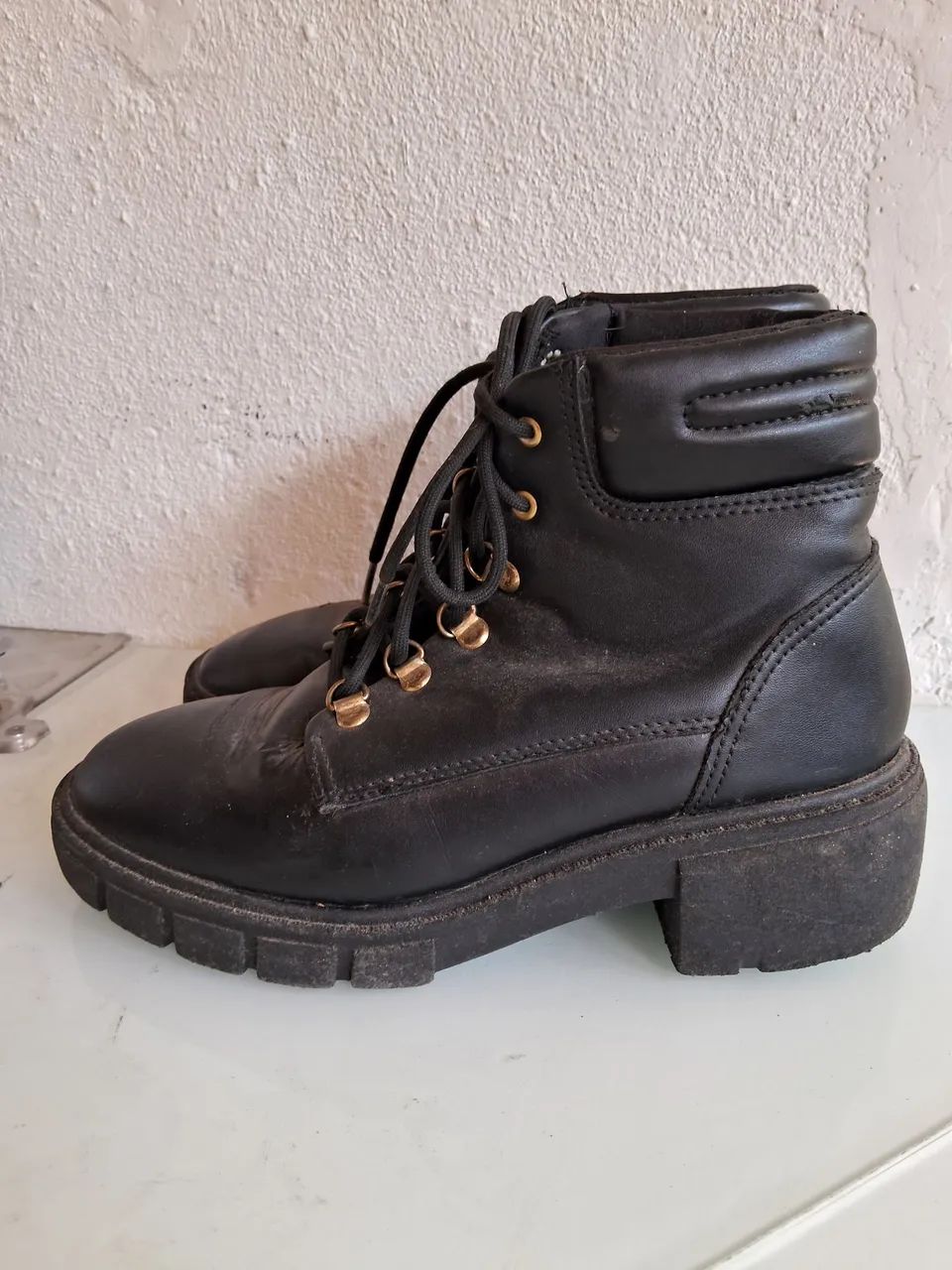 Bota coturno semi nova unisex numero 36 - Foto 2