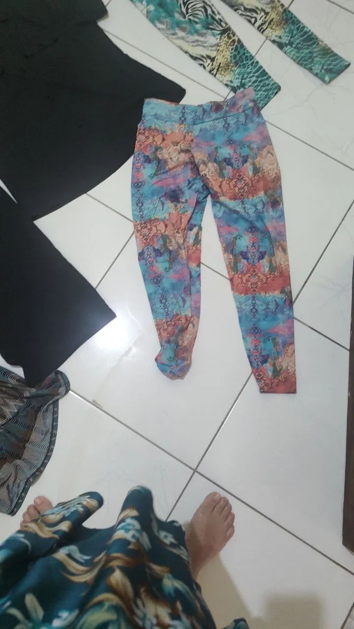 Vendo roupas usadas em ótimo estado. - Foto 2