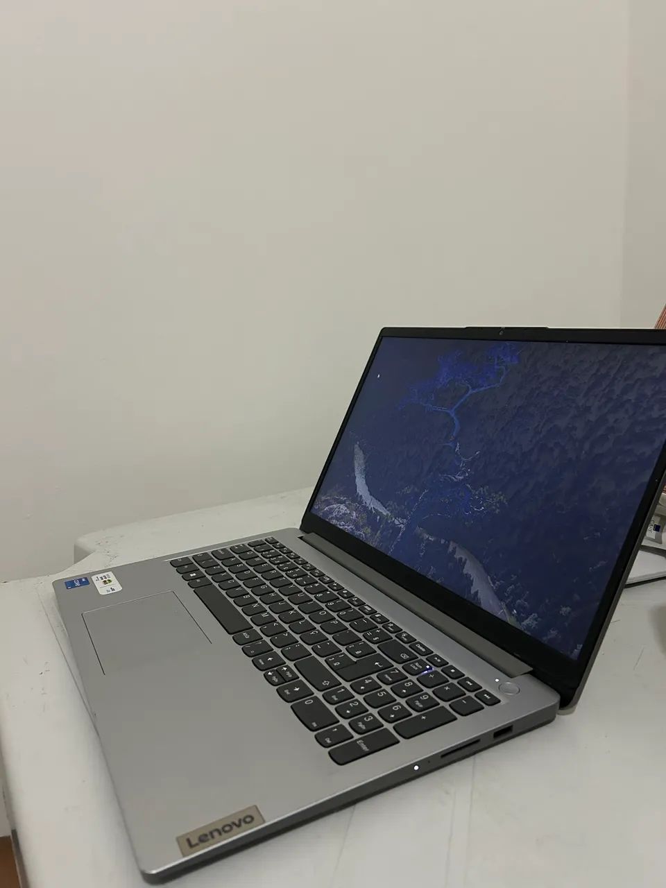 Vendo notebook Lenovo 8GB - Foto 3