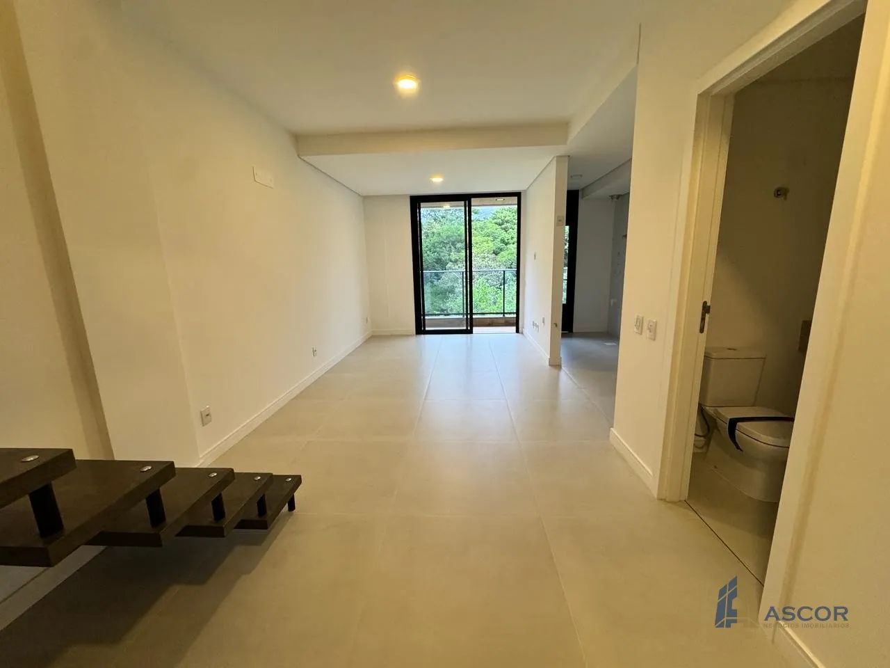 Loft com 2 Suítes, 2 Vagas e Hobby Box entre João Paulo e Santo Antônio de Lisboa - Foto 2