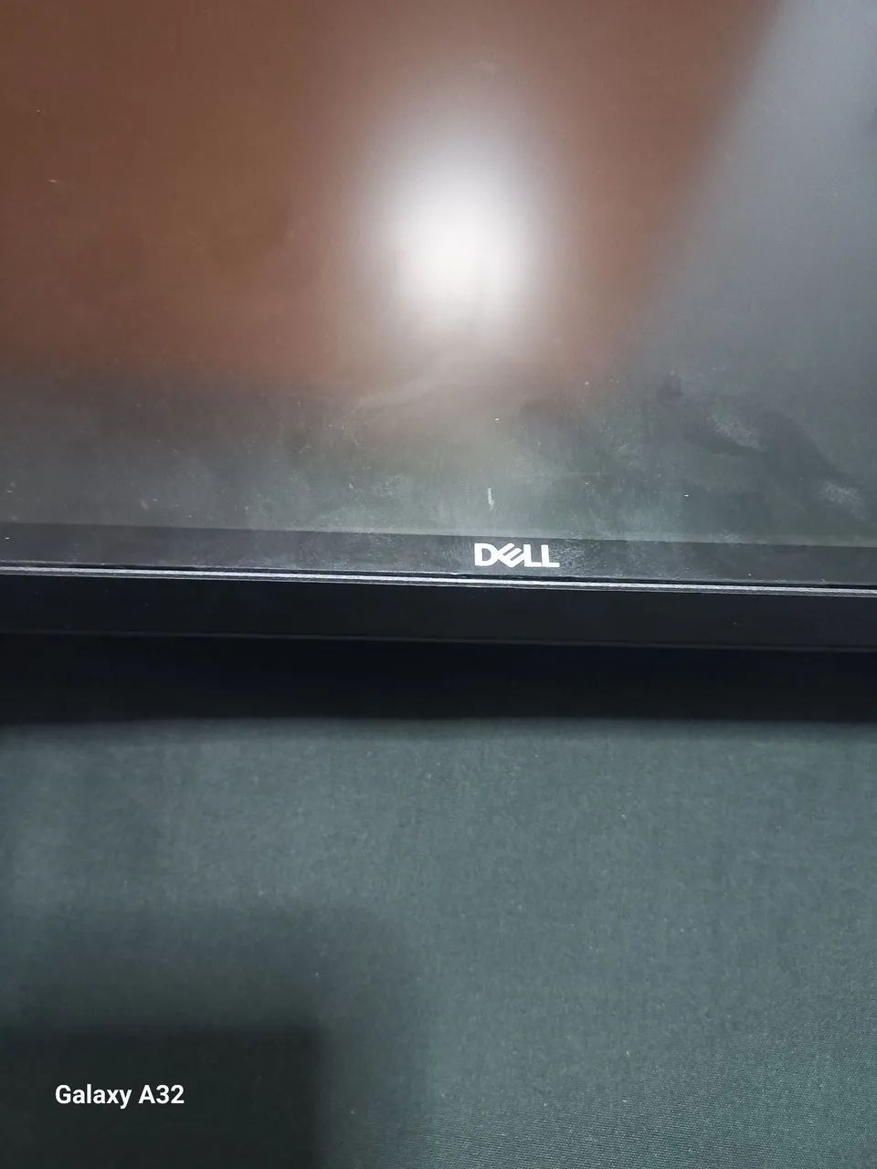 Monitor Dell UltraSharp U2720Q Tela Danificada - Foto 2