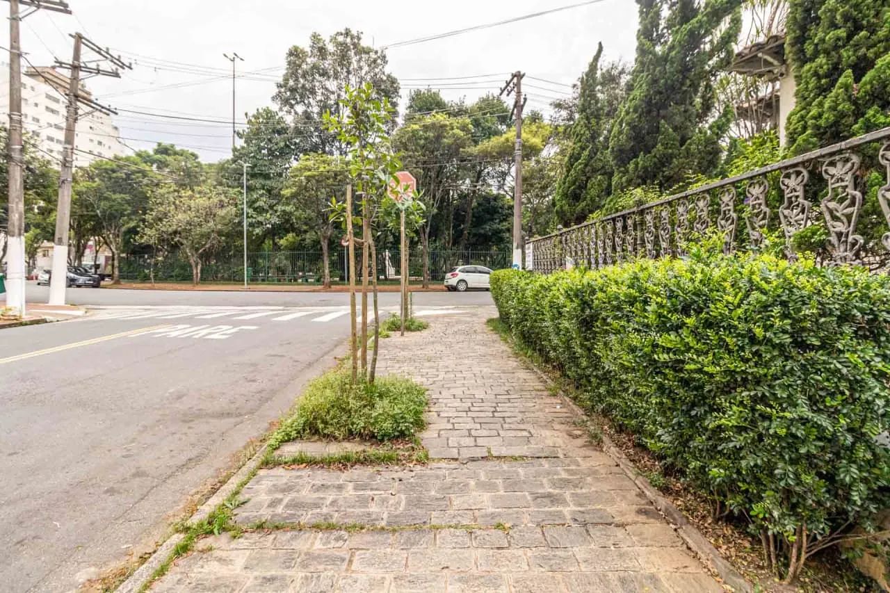 Casa comercial na Rua Safira, 9  323 m² - Foto 5
