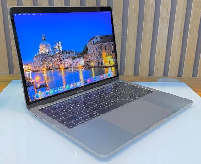 MacBook PRO Touch Bar A1706 I5 2.9 Mem 8gb Ssd 256gb - Foto 2