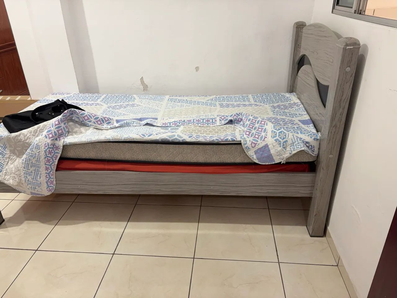 Cama de solteiro com colchão  - Foto 2