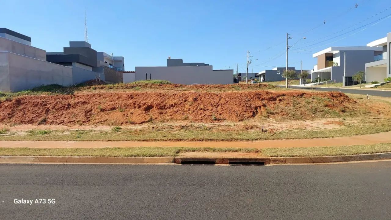 Terreno Condomínio em Bauru