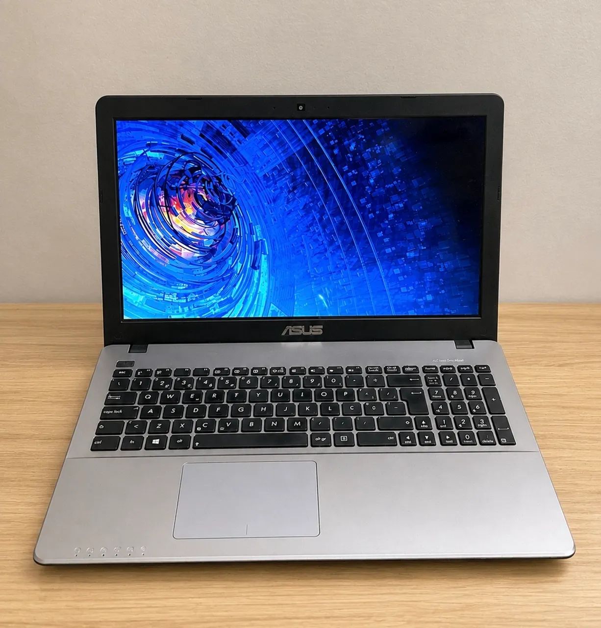 Notebook ASUS i5