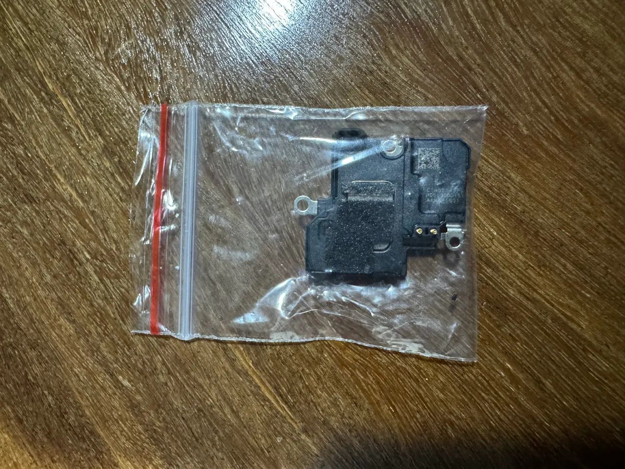 Auricular Original IPhone 15 Pro - Foto 3