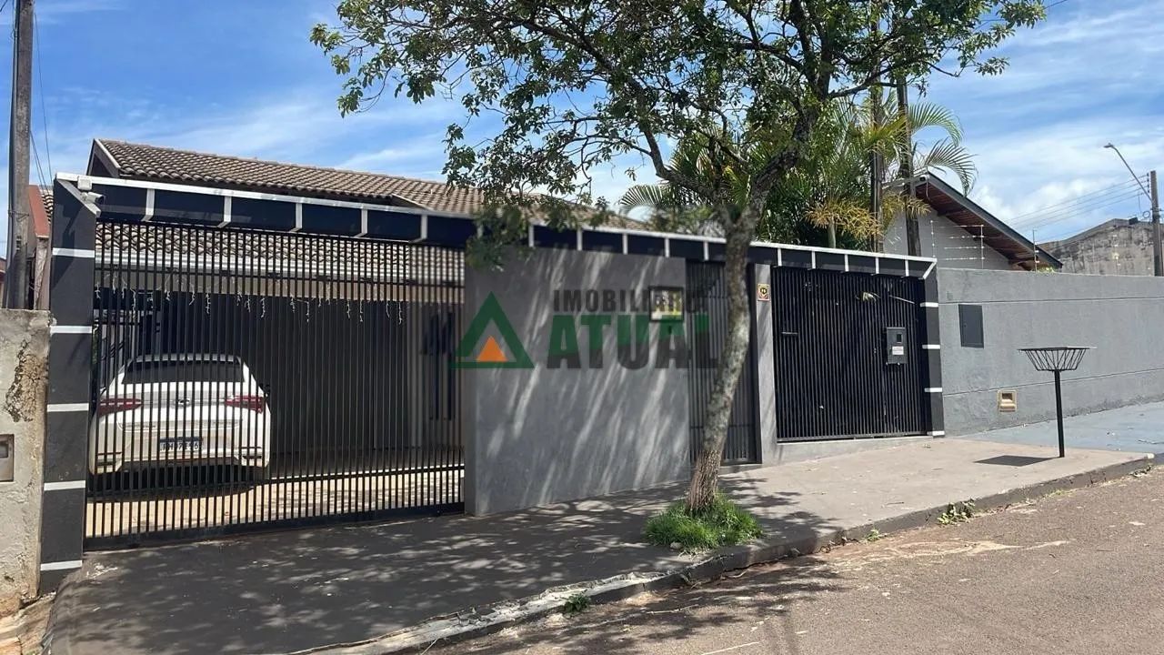 CASA COM 2 QUARTOS SENDO UMA SUÍTE A VENDA EM IBIPORÃ.