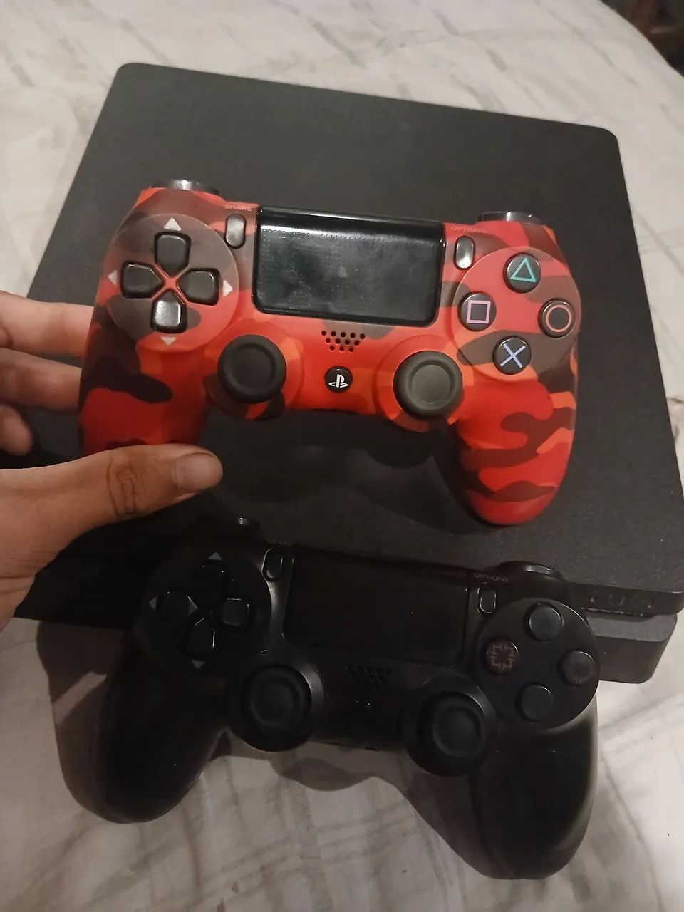 Ps4 slim 