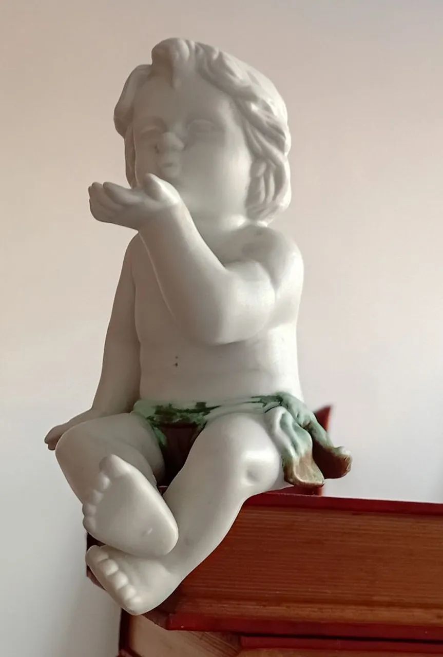 Bibelô porcelana - garoto - Foto 2