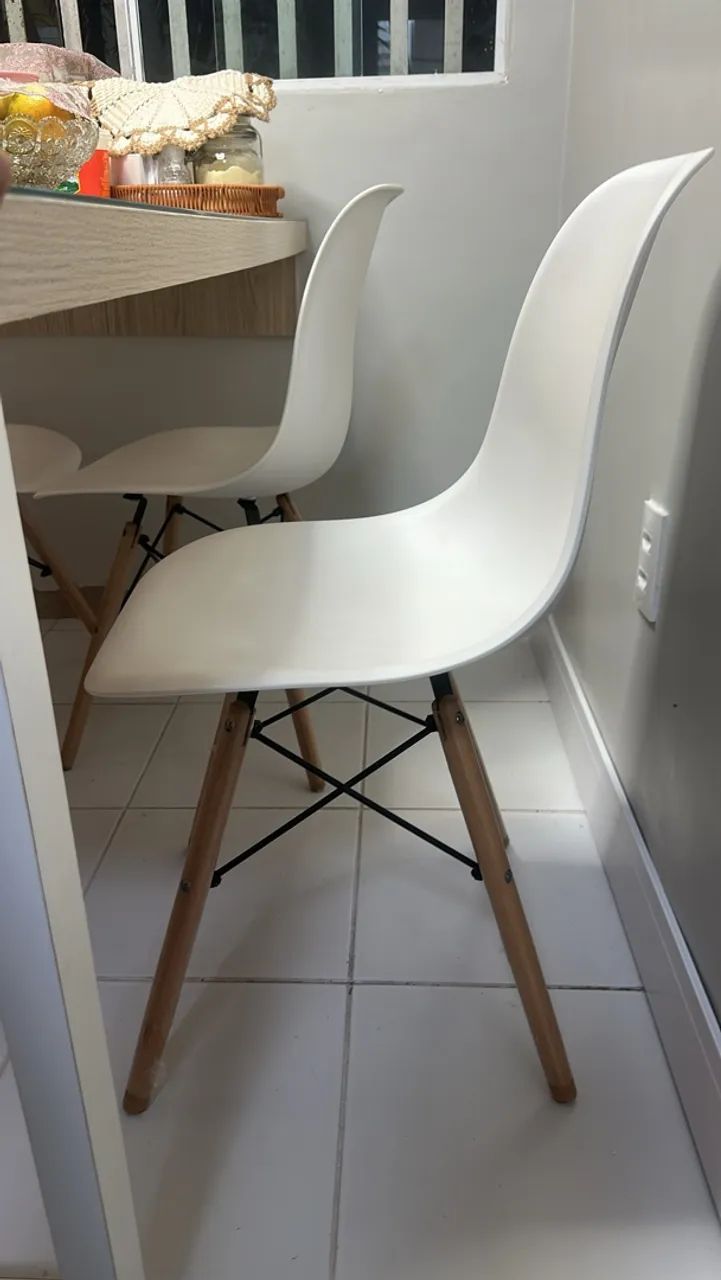 Vende-se 4 cadeiras 
