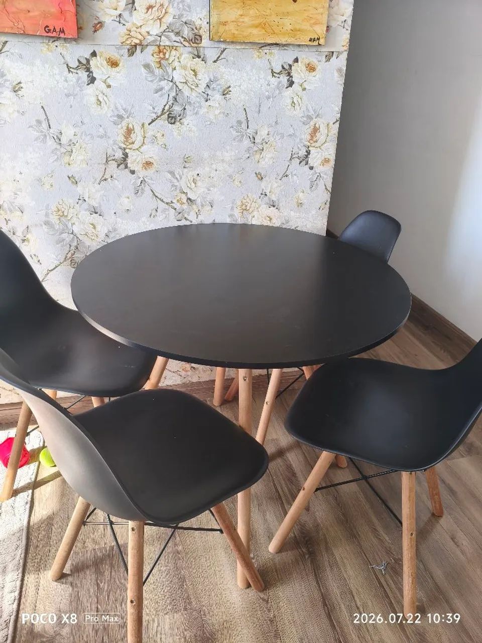 Vendo mesa com cadeiras Paris - Foto 2