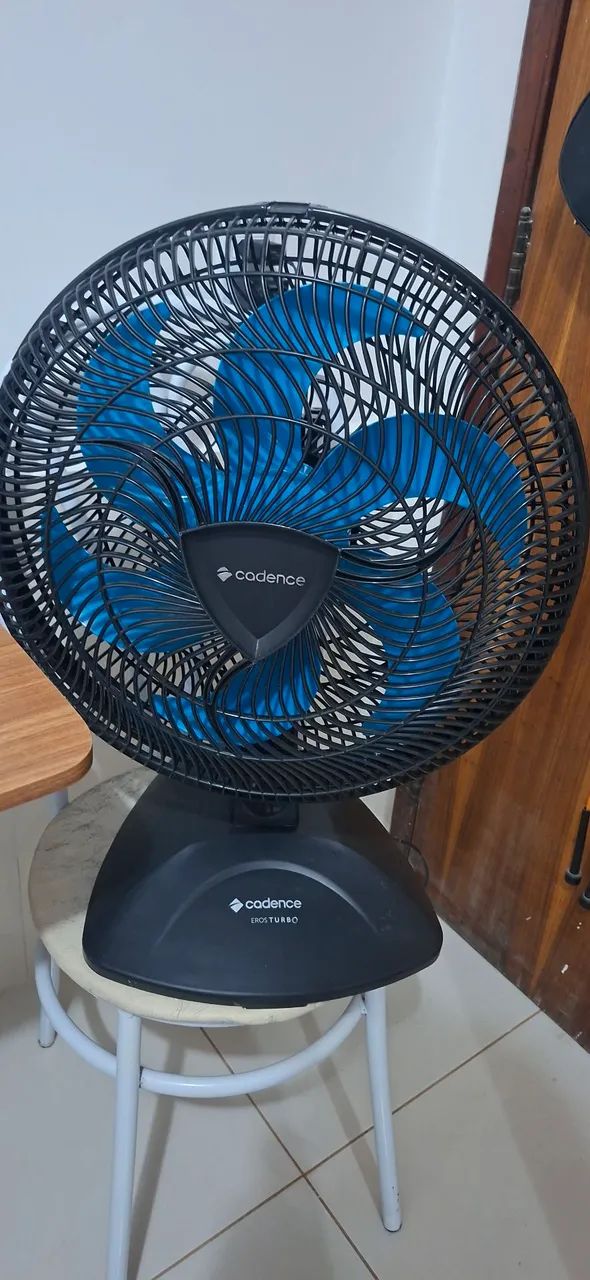 Vendo ventilador Cadence turbo 60cm pouco usado. Motivo da venda, climatizei a casa toda. - Foto 5