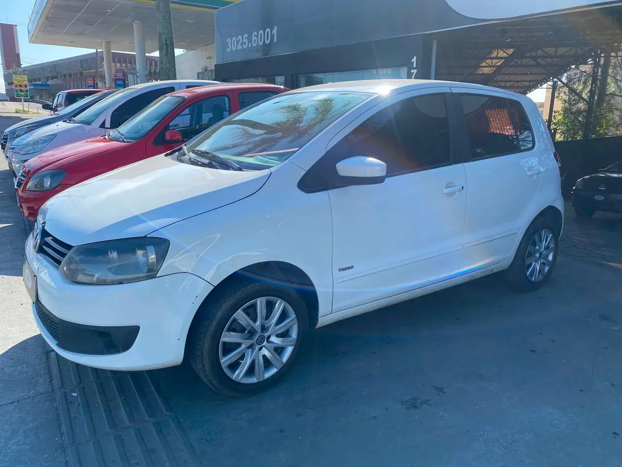 Volkswagen Fox 1.0 MI Total Flex 8V 5P 2011 - Foto 4