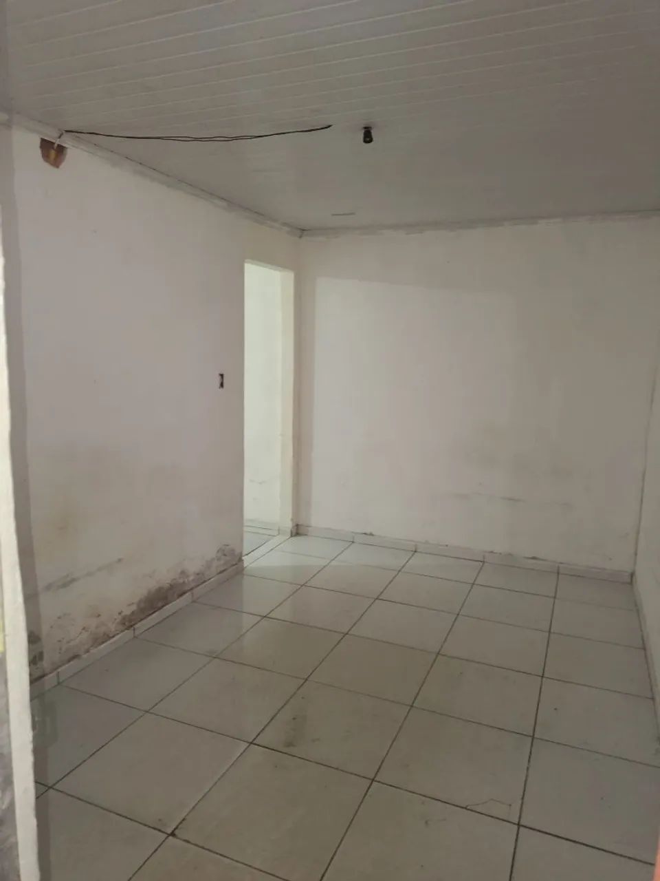 Vendo uma casa com uma kitnet no mesmo quinta.l  - Foto 5