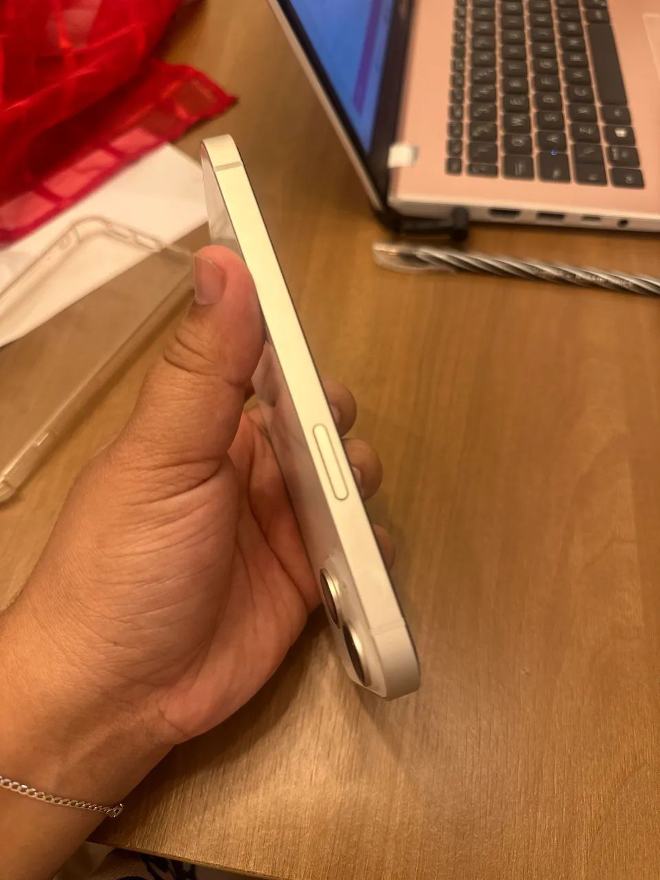 iPhone 14 128gb prata - Foto 4