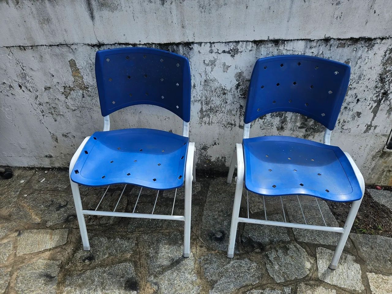 Cadeira fixa em polipropileno  - Foto 2