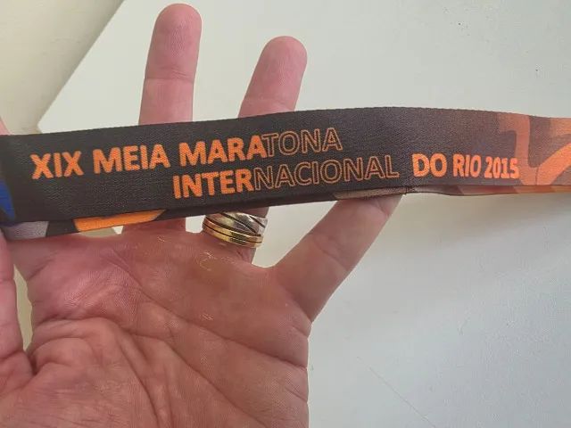Medalha XIX Meia Maratona Internacional do Rio 2015 - Foto 5