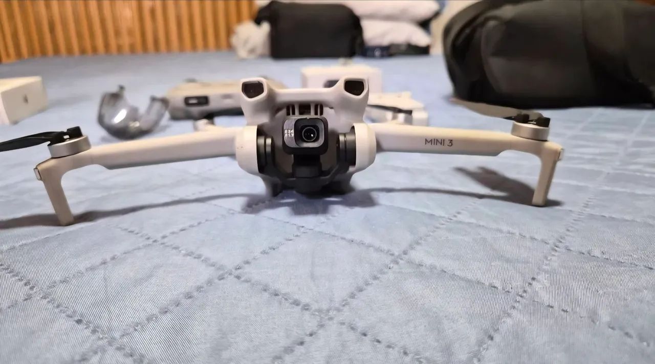 Drone DJI Mini 3 (Kit Fly-More)  - Foto 2