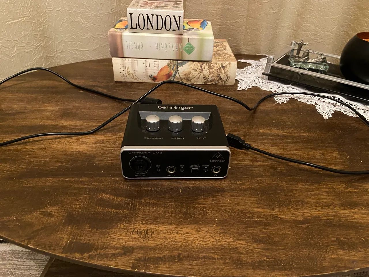 Interface de áudio behringer um2 - Foto 2
