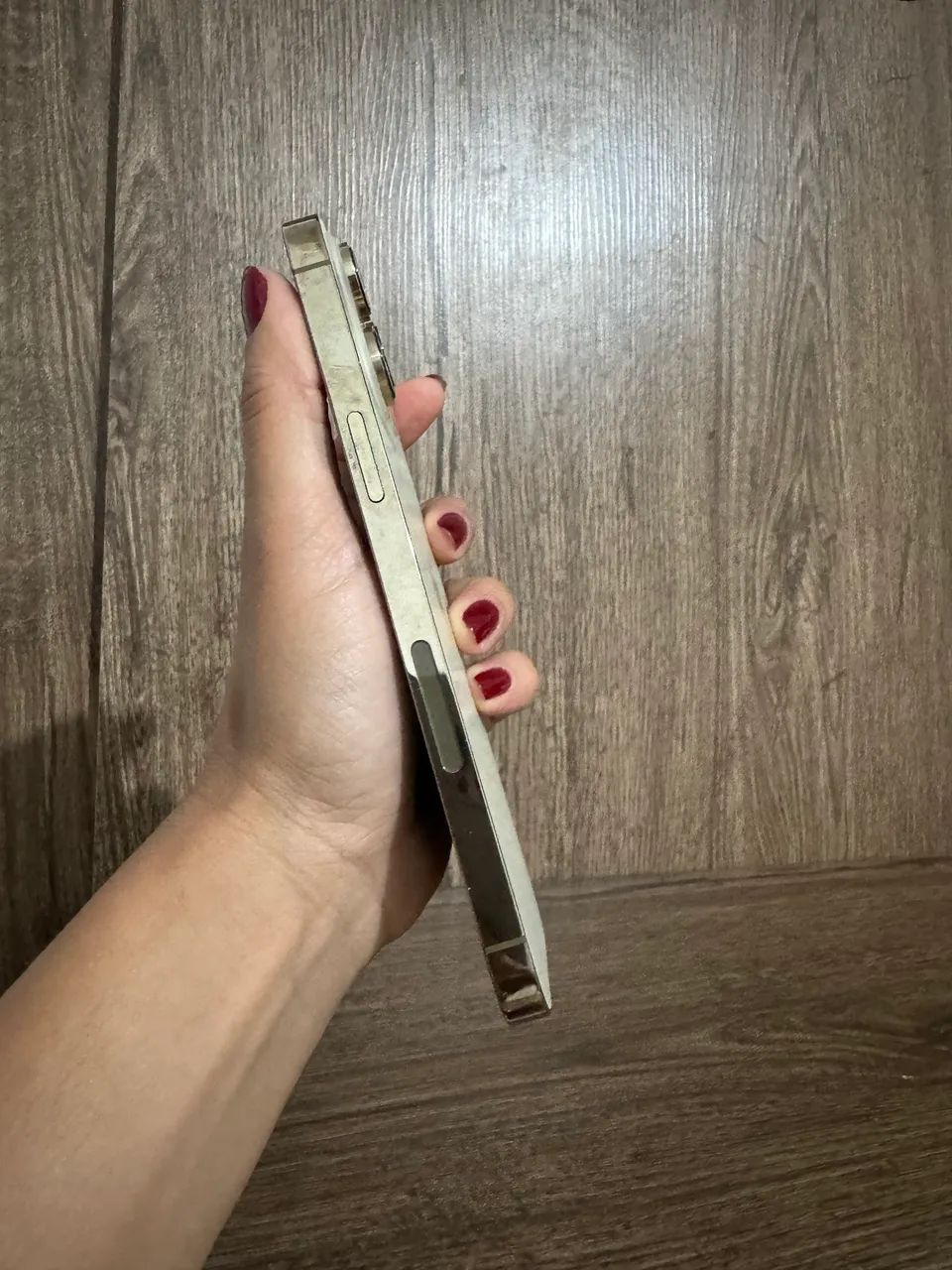 iPhone 14 Pro Max dourado  - Foto 3
