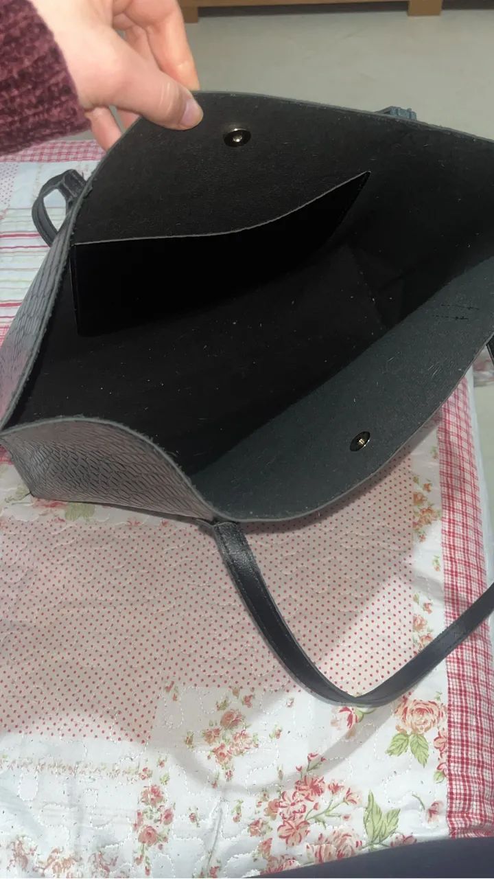 Bolsa preta de couro  - Foto 2
