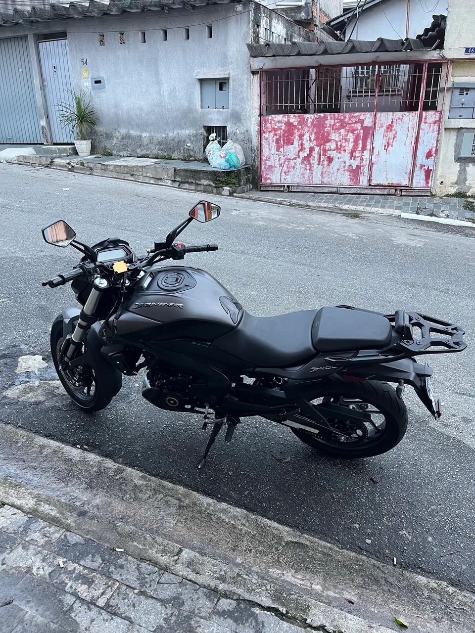 Bajaj Dominar 400  - Foto 2