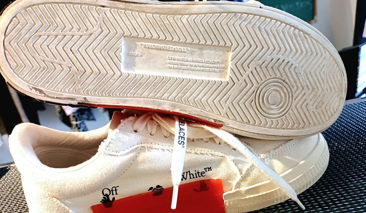 Tenis Off White Low Canvas original  - Foto 5