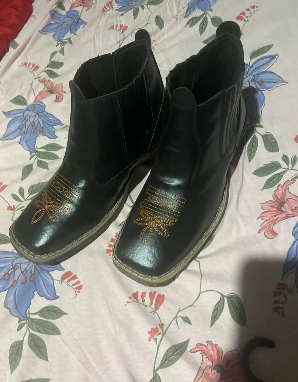 Botina preta couro tamanho 41
