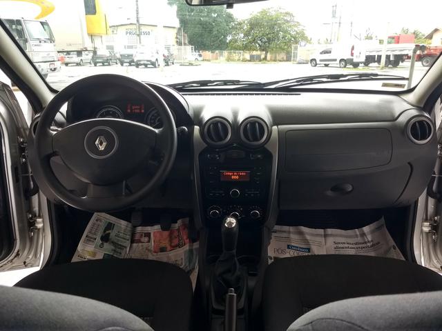 Renault Sandero 1.0 expression ano 2014 - Foto 7