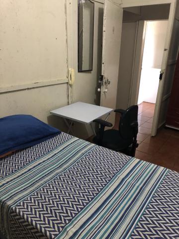 Quarto mobiliado em república - Foto 11