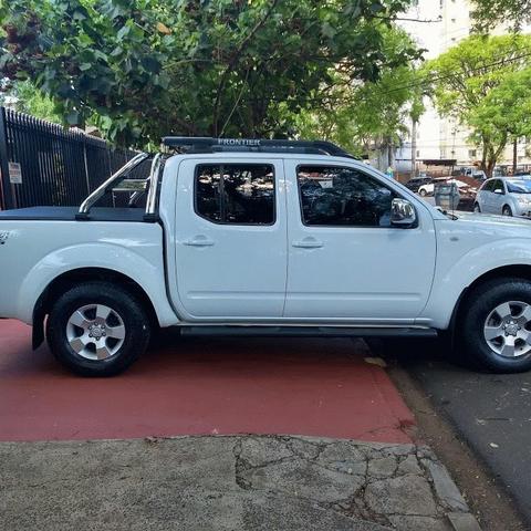 Nissan/frontier LE 4x4 2013