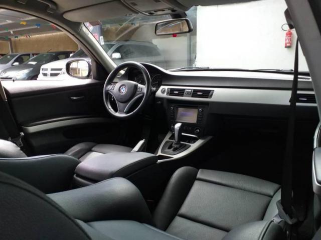BMW 320i - Foto 10